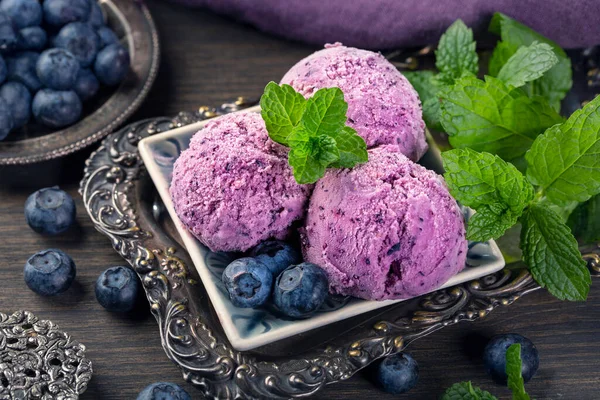 Homemade Blueberry Ice Cream Fresh Mint — Stock Photo, Image