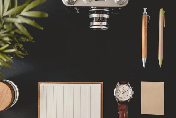 Top view flat lay note page for writing two pens — Stock Photo, Image