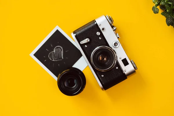 Bovenaanzicht Van Een Vintage Filmcamera Concept Van Herinneringen Onvergetelijke Momenten — Stockfoto