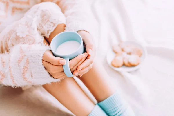 Young Woman Bed Cup Milk Hands Enjoys Her Stay Home — Stock Photo, Image
