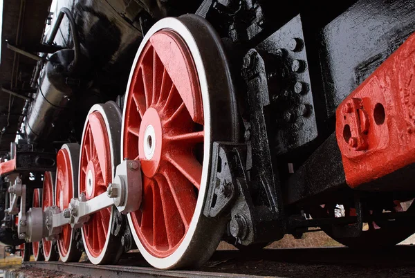 Vörös Fehér Kerekei Régi Klasszikus Steam Locomotive Zár Megjelöl Kilátás — Stock Fotó