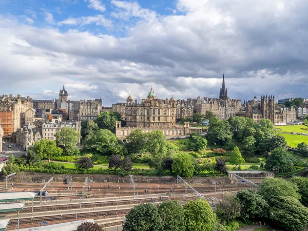 Princes Street Edinburgh Edinburgh Old Town bir görünüm