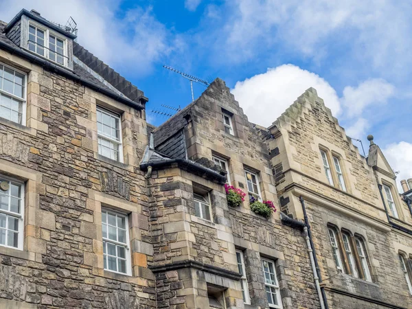 Grassmarket Edinburgh, İskoçya'da, eski binalar.