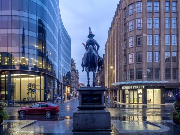 Glasgow Scotland Июля 2017 Года Конная Статуя Герцога Веллингтона Дорожным — стоковое фото