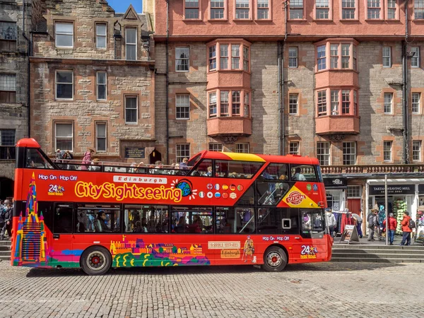 Edinburgh Scotland July City Sightseeing Tour Bus Royal Mile Old — Stock Photo, Image