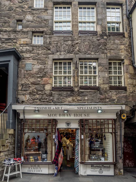 Edinburgh Schotland Juli Toeristische Winkels Langs Royal Mile Edinburgh Schotland — Stockfoto