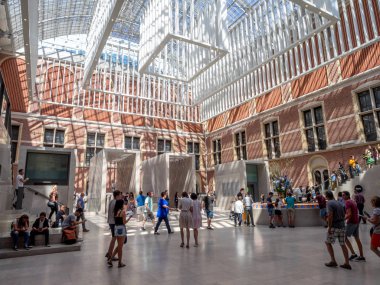 Amsterdam, Hollanda - 21 Temmuz 2018: İç Rijksmuseum Amsterdam Hollanda güzel sermaye. Rijksmuseum ülkenin en önemli Galeri.