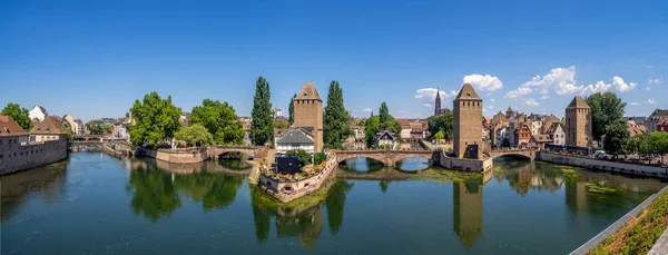 Vista Panorámica Las Torres Medievales Ponts Couverts Estrasburgo Estrasburgo Principal — Foto de Stock