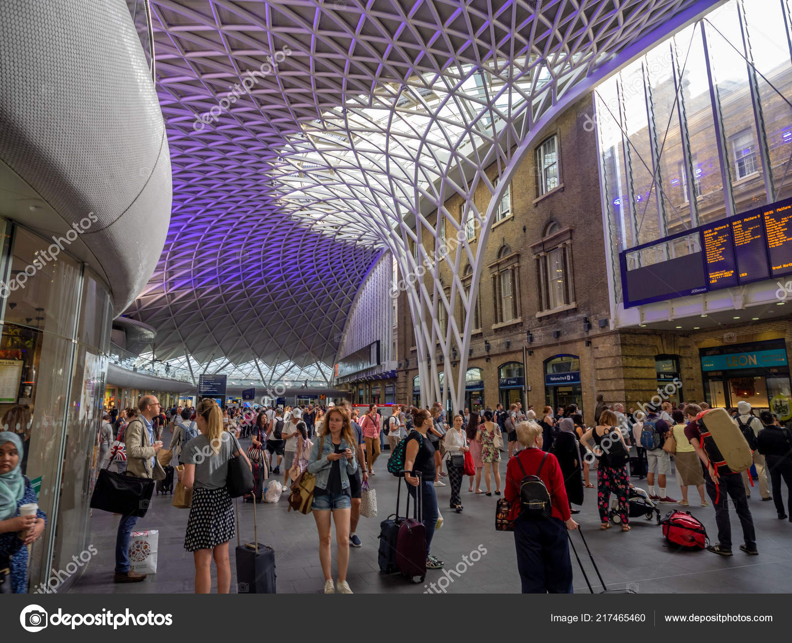 London England August 2018 Interior Kings Cross Train