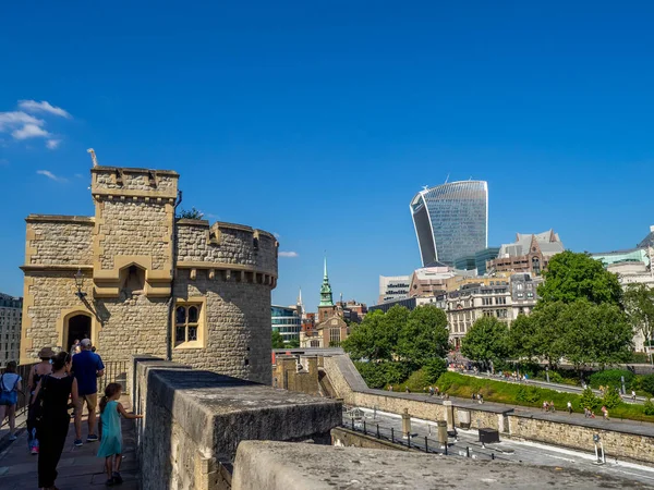 Londýn Anglie Srpna 2018 Svícením Budov Toweru Tower London Norman — Stock fotografie