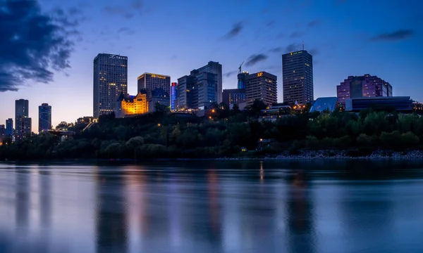 Edmonton Canada September 2018 View Edmonton Beautiful Skyline Saskatchewan River — Stock Photo, Image