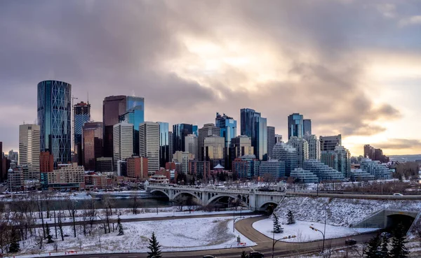 Bellissimo Skyline Notturno Calgary Alberta Canada Durante Inverno — Foto Stock