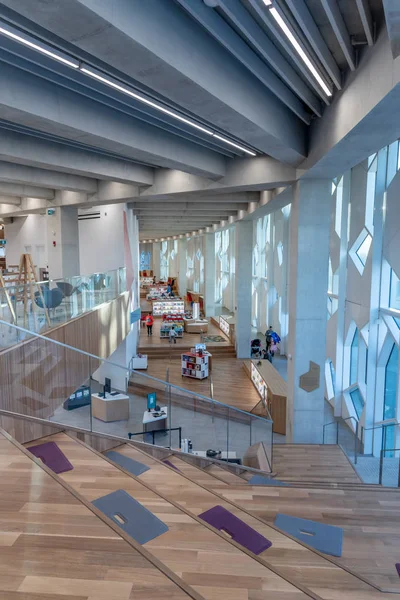 Calgary Alberta Diciembre 2018 Interior Nueva Sucursal Central Biblioteca Pública — Foto de Stock