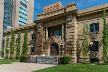 Calgary Alberta Temyiz Alberta Mahkemesi Cephesi. Yargıtay binası şu anda kalıp ıslahı için kapalı.
