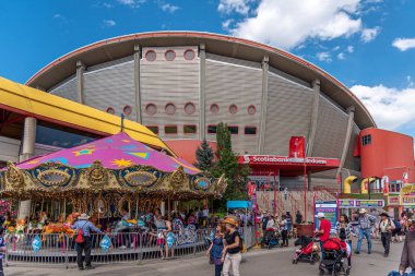 Calgary, Alberta-13 Temmuz 2019: Sights ve Calgary Stampede arazisi sesleri. Calgary Stampede dünyanın en büyük tarım, Rodeo ve midways biridir.