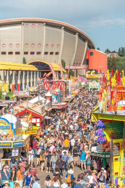 Calgary, Alberta-13 Temmuz 2019: Sights ve Calgary Stampede arazisi sesleri. Calgary Stampede dünyanın en büyük tarım, Rodeo ve midways biridir.