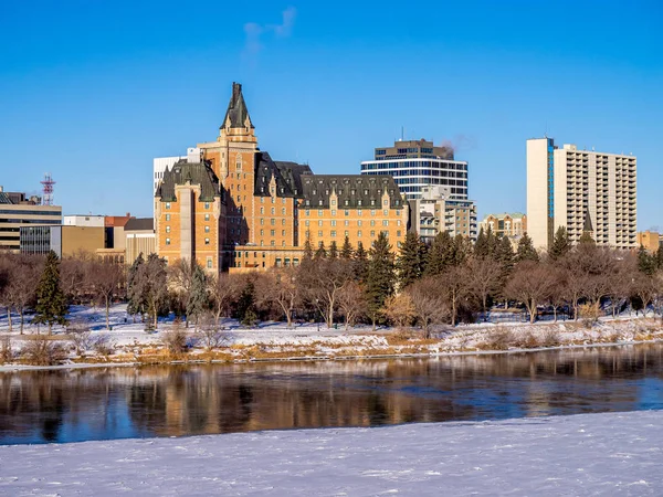 Saskatchewan River Valley Saskatoon Skyline Een Koude Winterdag — Stockfoto