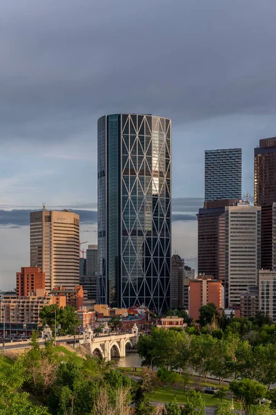 Utsikt Över Calgarys Skyline Vacker Vårkväll — Stockfoto
