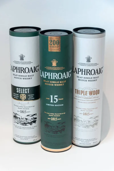 Laphroaig Single Malt Whisky Präsentationsbox Auf Weißem Hintergrund — Stockfoto