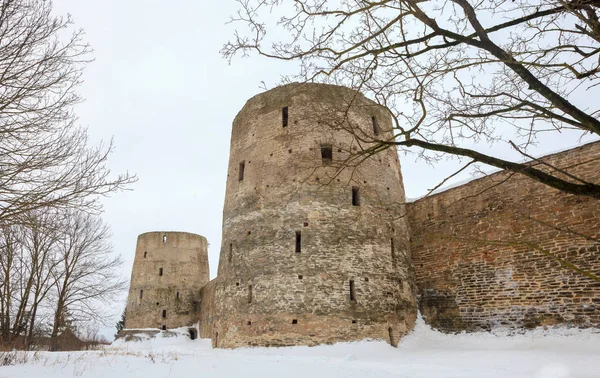 Fortaleza Defensiva Antiga Século Xiv Com Torres Majestosas Inverno Russo — Fotografia de Stock