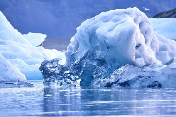 İzlanda'daki en büyük buzul lagün Joekulsarlon olduğunu