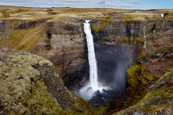 Hifoss がアイスランドの二番目に大きい滝です — ストック写真