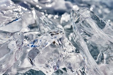 güzel çok renkli buz icicles. Soyut renkli buz