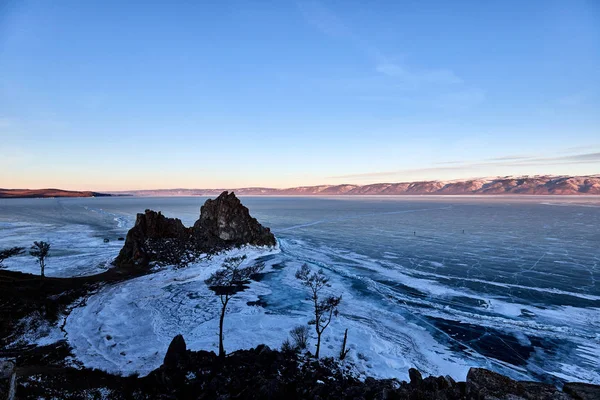 Posvátné Kameny Shamanka Ostrově Olkhon Zimní Svítání Baikal Ruská Federace — Stock fotografie