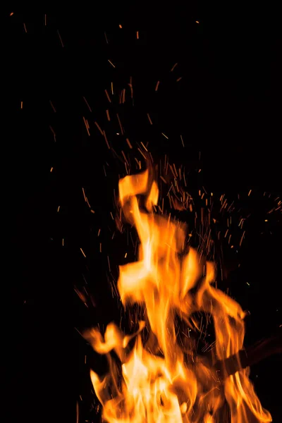 Siyah Arka Planda Ateş Alevi — Stok fotoğraf