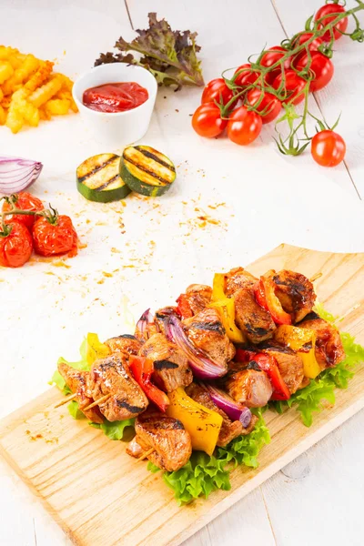 Tasty Colorful Meat Skewers Peppers Onions — Stock Photo, Image