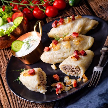 Rustik Cepelinai, bir özel Litvanya ve Polonya mutfağı.