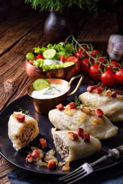 Rustik Cepelinai, bir özel Litvanya ve Polonya mutfağı.