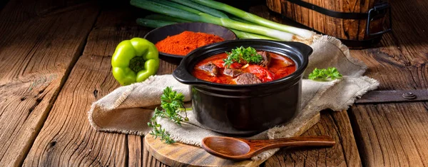 Real Hungarian Goulash Beef Paprika — Stock Photo, Image