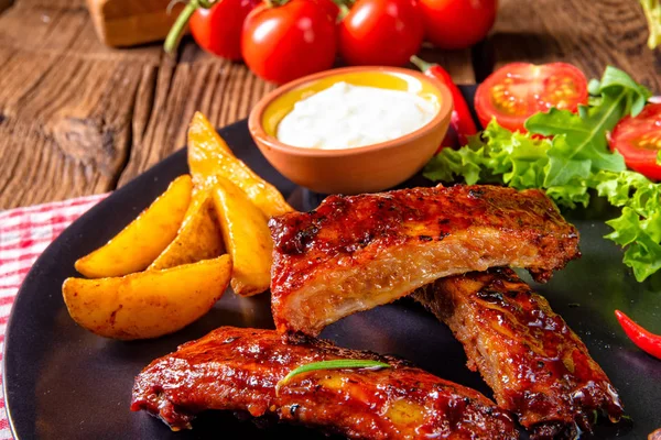 Bbq Spareribs Plate Green Salad White Sauce — Stock Photo, Image