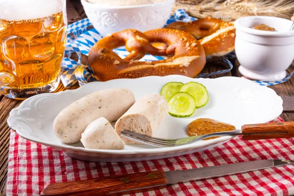 Delicioso Bavariano Oktoberfest Salchicha Blanca Con Mostaza Dulce —  Fotos de Stock