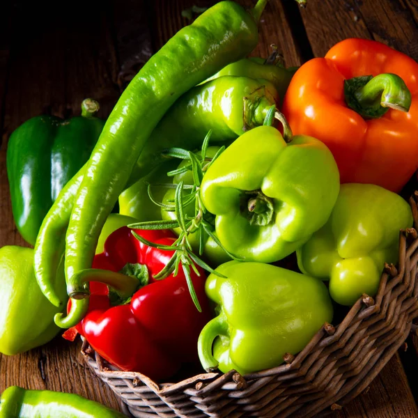 Harvested Peppers Hot Peppers Basket — Stock Photo, Image