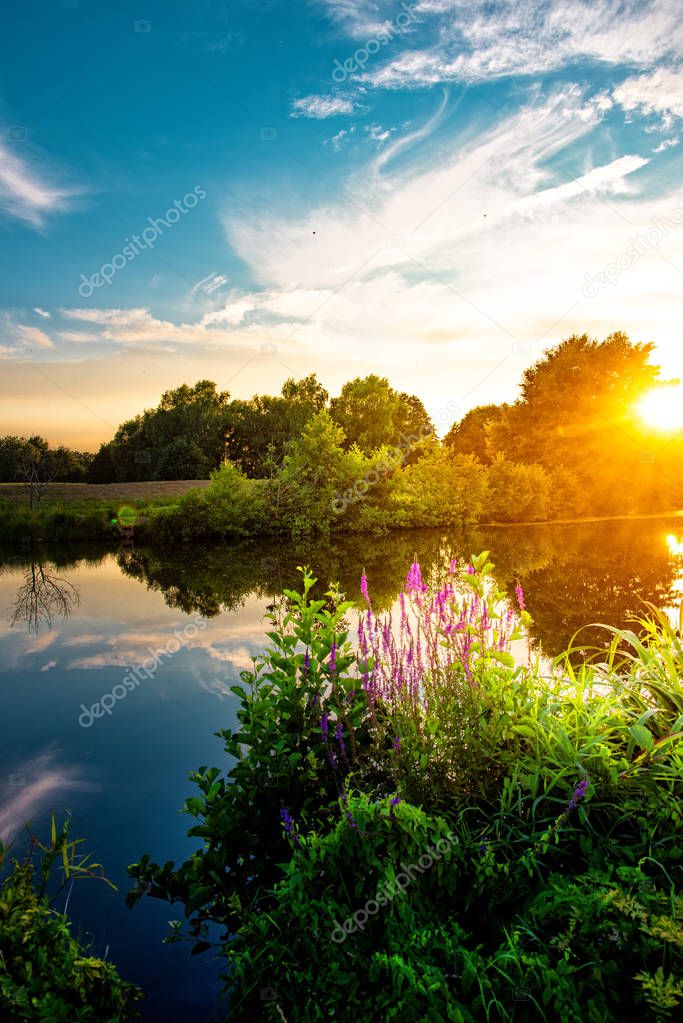 Beauty autumn sunset on Hunter river  