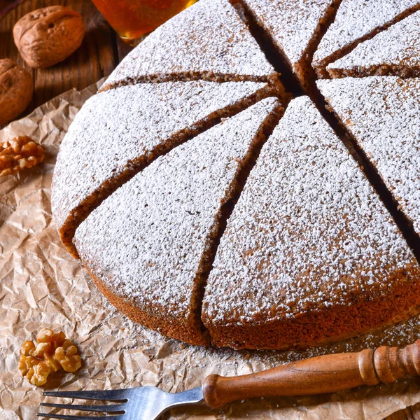 Torta Noci Autunnale Fresca Con Miele — Foto Stock