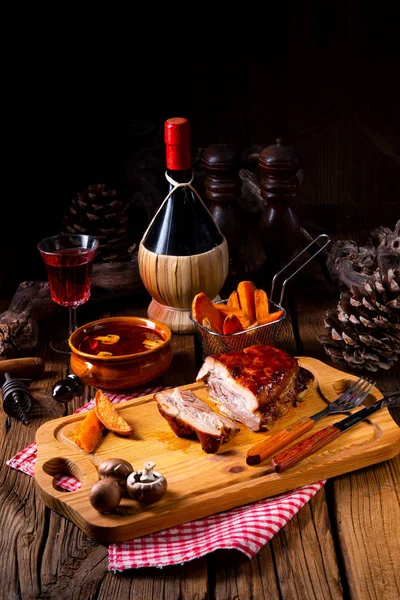 fırında mantar soslu baharatlı kavrulmuş et