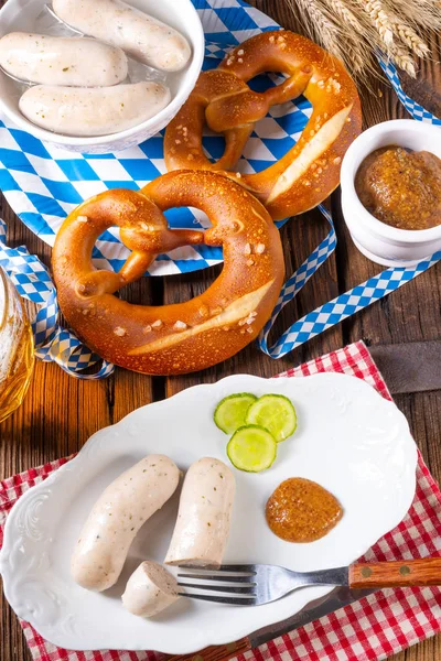 Delicioso Bavariano Oktoberfest Salchicha Blanca Con Mostaza Dulce — Foto de Stock