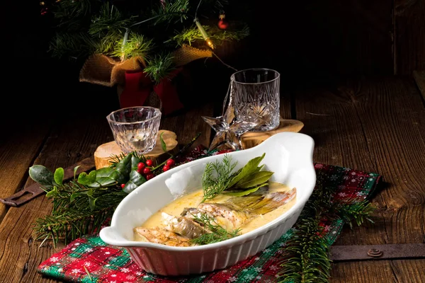 Fried christmas carp in butter sauce with dill and lemon — Stock Image Fried Christmas Carp Butter Sauce Dill Lemon Royalty Free Stock Images