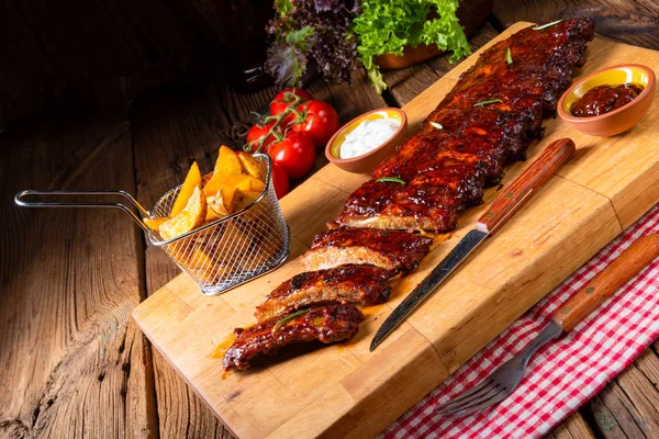 Bbq Spareribs Houten Bord — Stockfoto