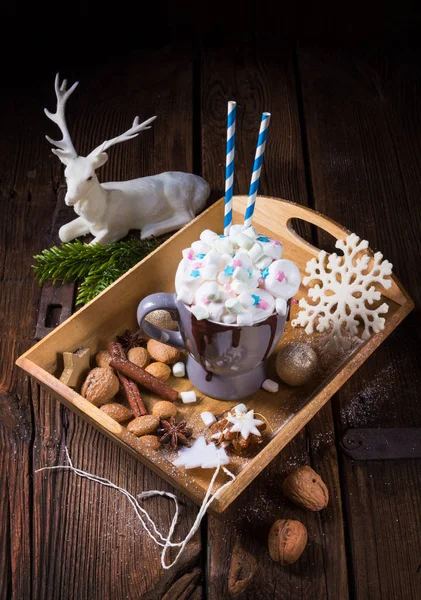 Cioccolata Calda Con Mix Mini Marshmallow Colorati — Foto Stock