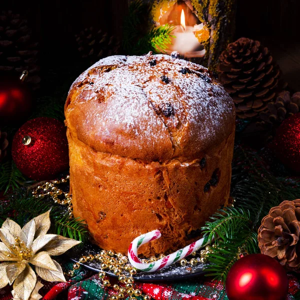 Delicious Genuine Italian Mum Christmas Panettone Close — Stock Photo, Image