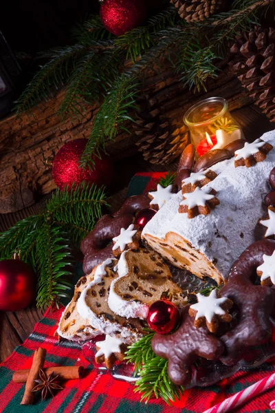 Delicioso Dresdner Christstollen Com Maçapão Passas Conceito Natal — Fotografia de Stock