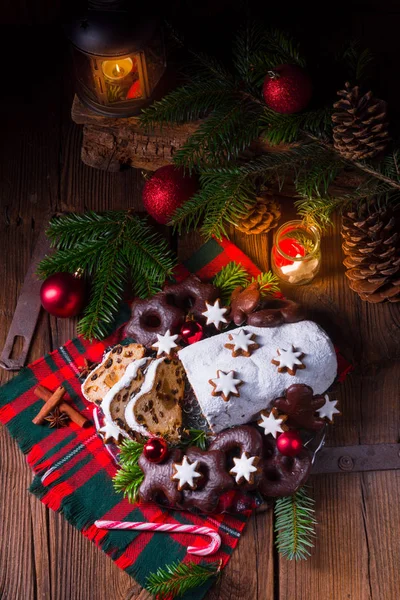 Delicioso Dresdner Christollen Con Mazapán Pasas Concepto Navidad — Foto de Stock