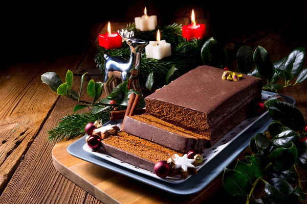Lekkere Chocolade Peperkoek Met Pruimen Jam Vullen — Stockfoto