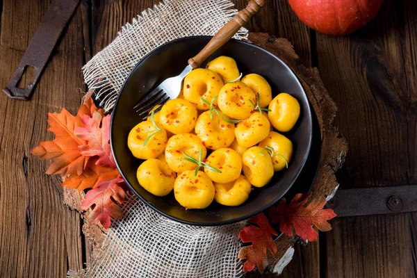 Вкусные Осенние Пельмени Тыквенным Пюре Хоккайдо — стоковое фото