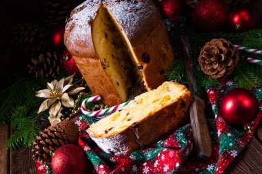 bir lezzetli hakiki İtalyan anne Noel panettone