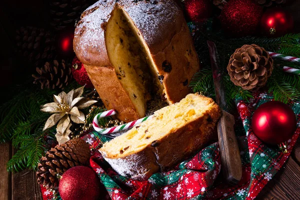 Uma Deliciosa Mãe Italiana Genuína Panettone Natal — Fotografia de Stock